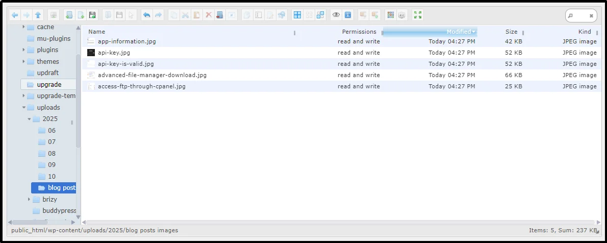 Organizing files using folders in Advanced File Manager